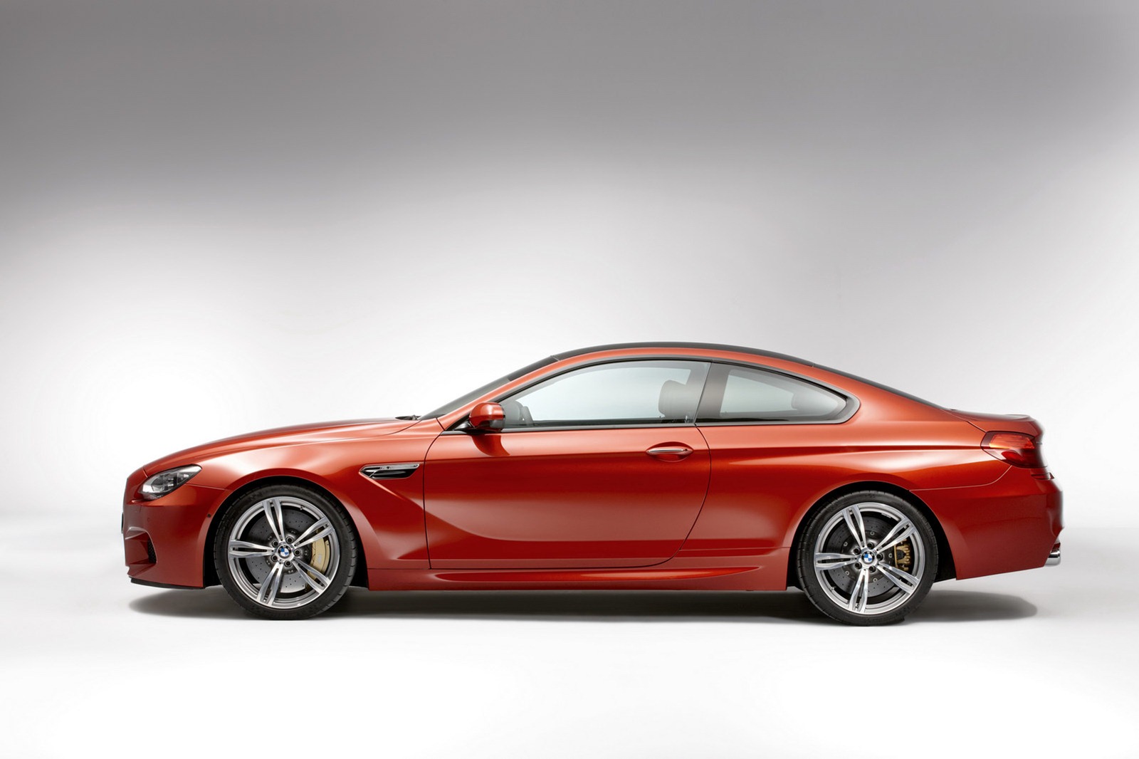 2012-BMW-M6-4[4].jpg