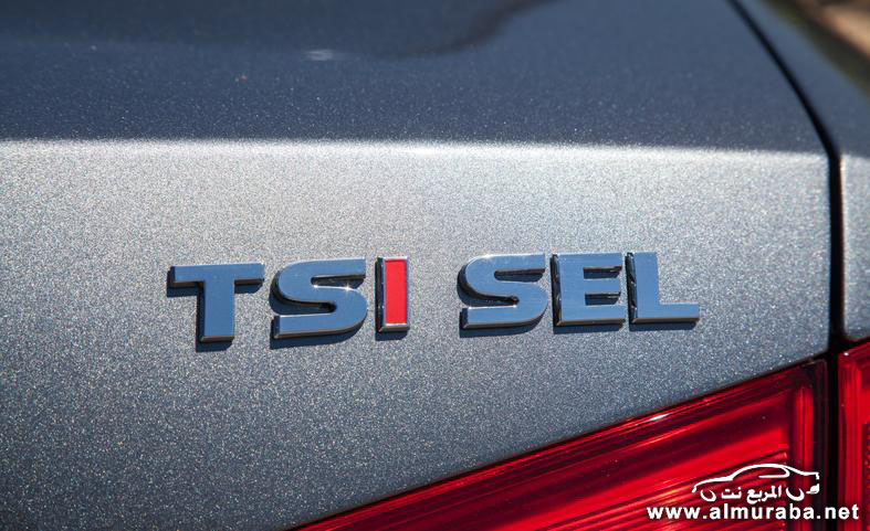 2014-volkswagen-passat-18t-tsi-sel-badges-photo-535812-s-787x481.jpg