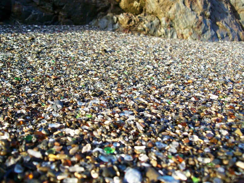 glass-beach-3%255B9%255D.jpg