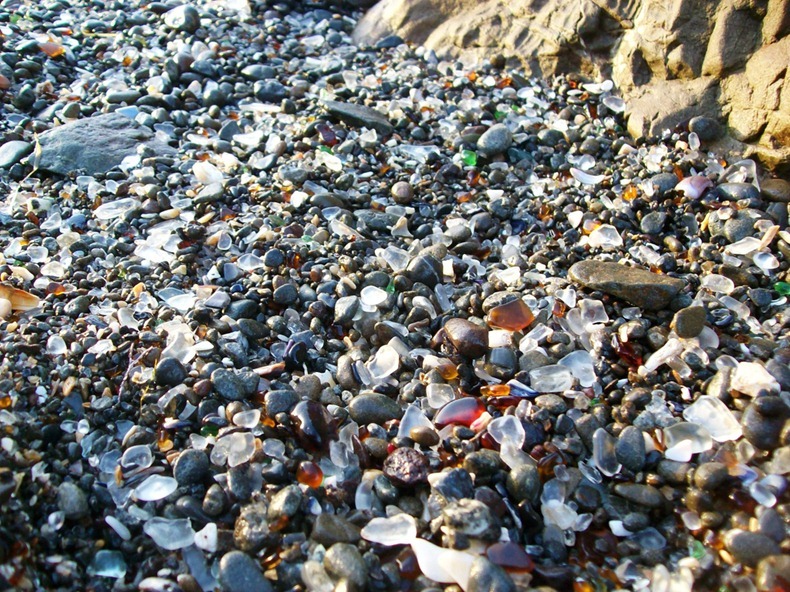 glass-beach-5%255B2%255D.jpg