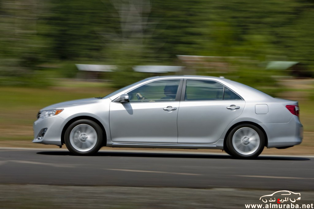 2012-toyota-camry_100360481_l.jpg