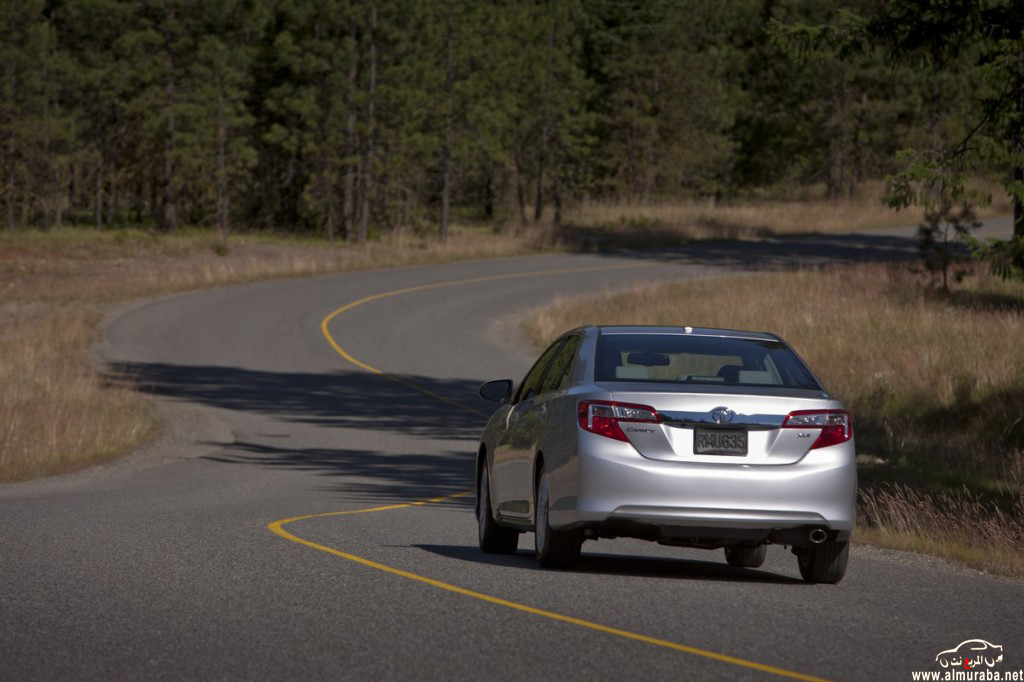 2012-toyota-camry_100360496_l.jpg