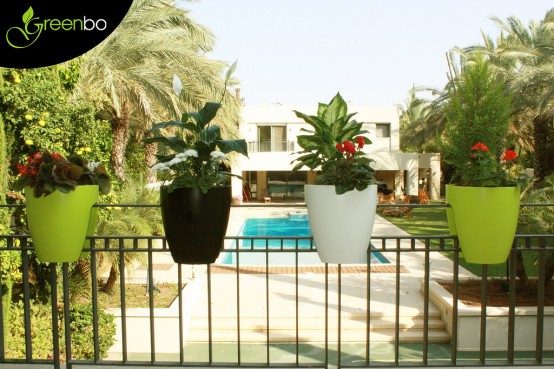 greenbo-modern-balcony-planters-5-554x369.jpg