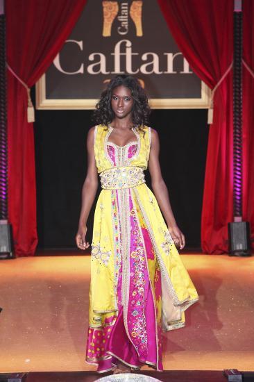 Caftan-2010-par-Femmes-du-Maroc---Samira-MHAI.jpg
