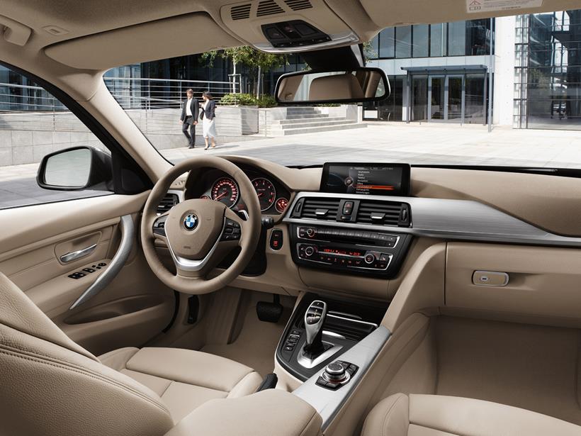 2014_BMW_3_Series_Sedan_Interior.jpg