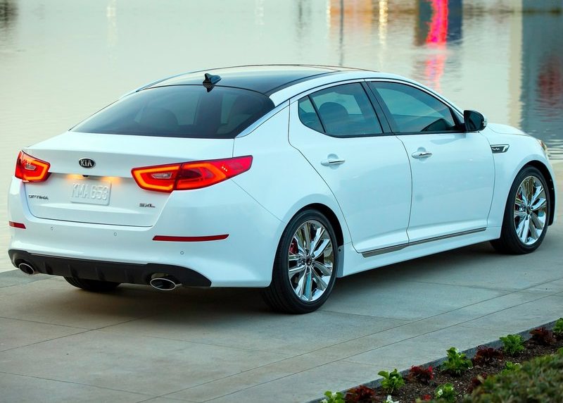 %D9%83%D9%8A%D8%A7-%D8%A7%D9%88%D8%A8%D8%AA%D9%8A%D9%85%D8%A7-2015-Kia-Optima.jpg