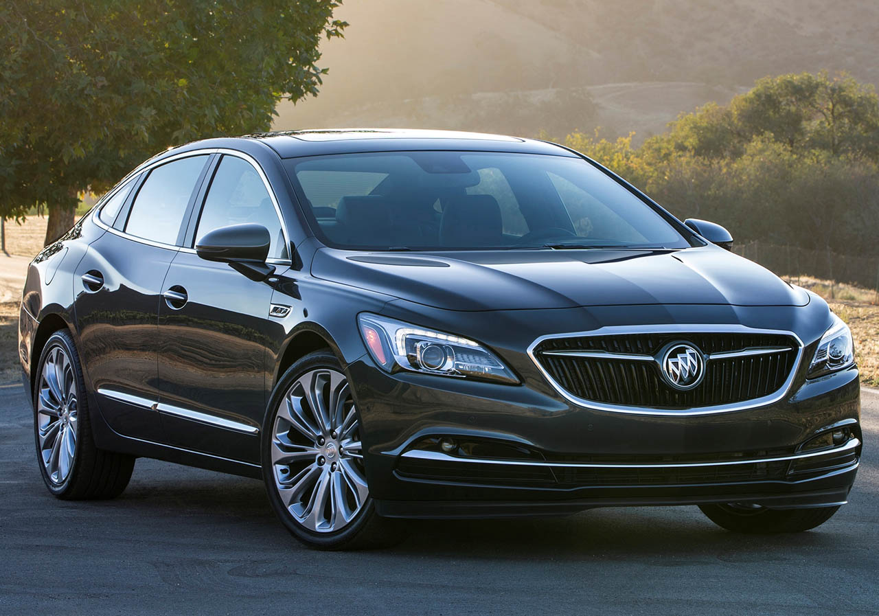 2017-Buick-LaCrosse-002.jpg