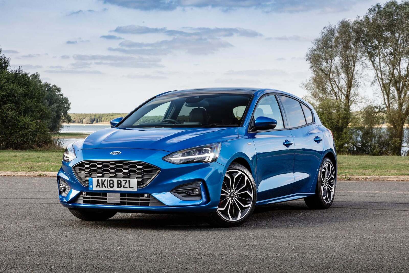 ford-focus-2018-front.jpg