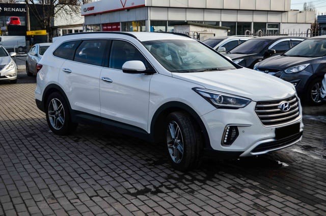 hyundaigrandsantafe201601-1.jpg