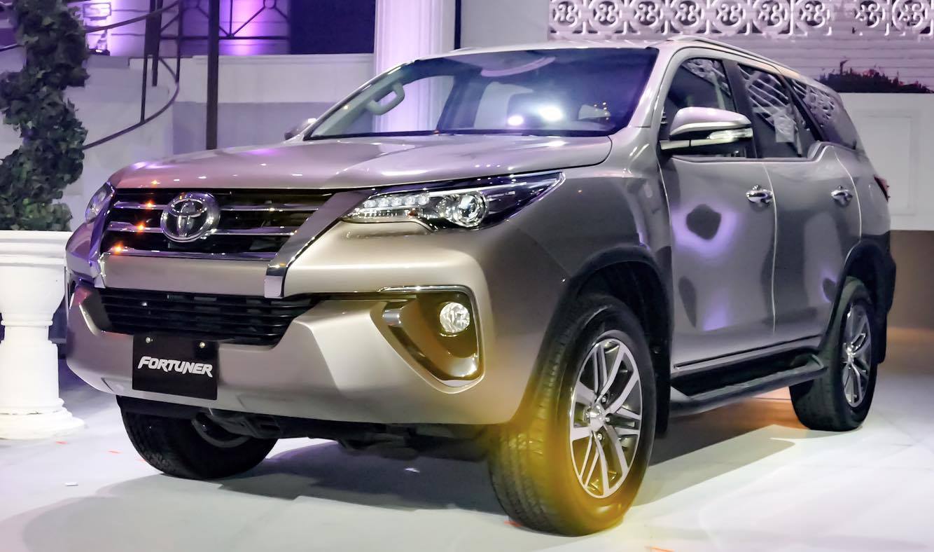 Toyota-Fortuner-2016-1.jpg