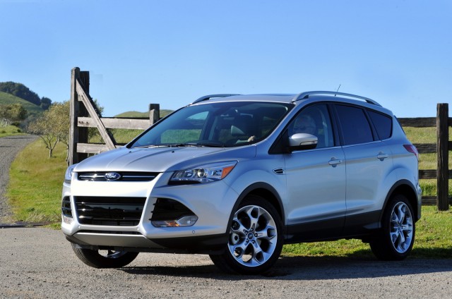 2014-ford-escape_100430739_m.jpg