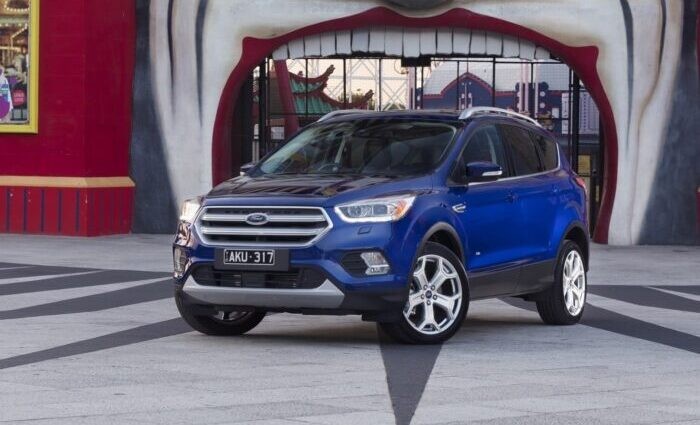 ford_escape_2017_1-e1588402652865-700x425.jpg