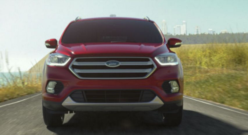 Ford-Escape-2017-VS-Escape-2016.jpg