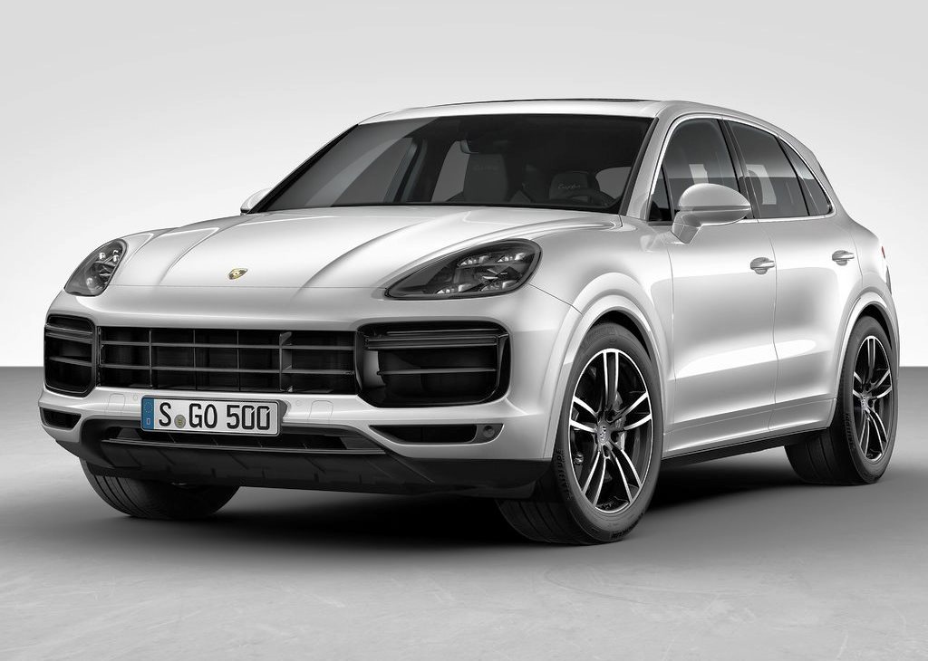 2018_Porsche_Cayenne__2_.jpg