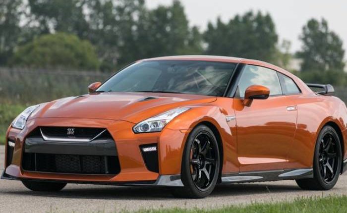 nissan-gtr-2018-700x430.jpg