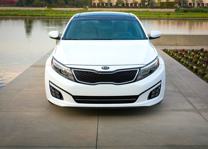 Kia-Optima_2014_800x600_wallpaper_18.jpg