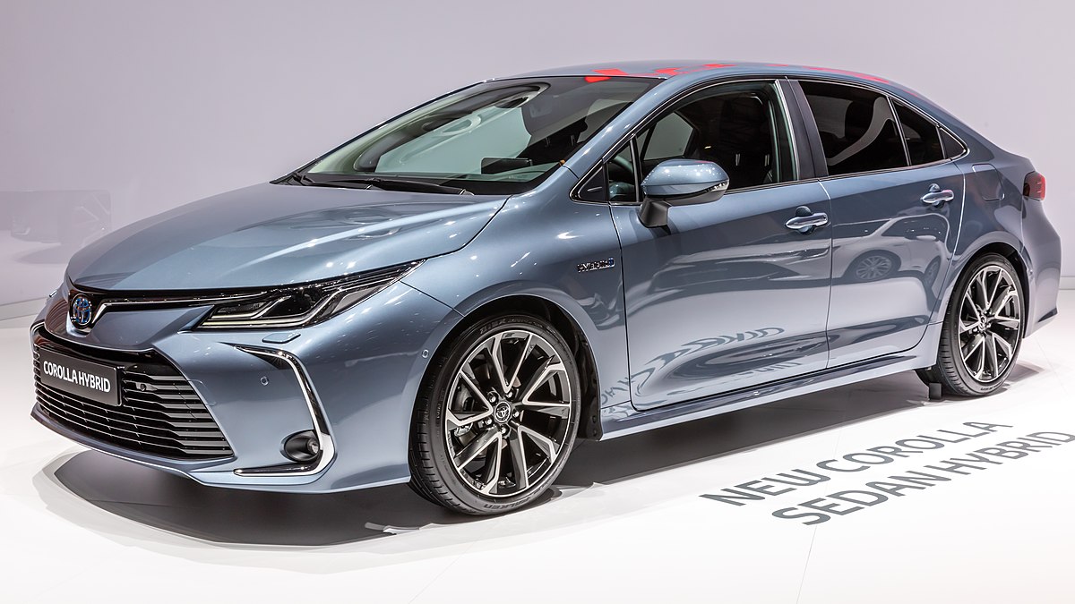 1200px-Toyota_Corolla_Hybrid_Sedan_GIMS_2019_Le_Grand-Saconnex_GIMS1338.jpg