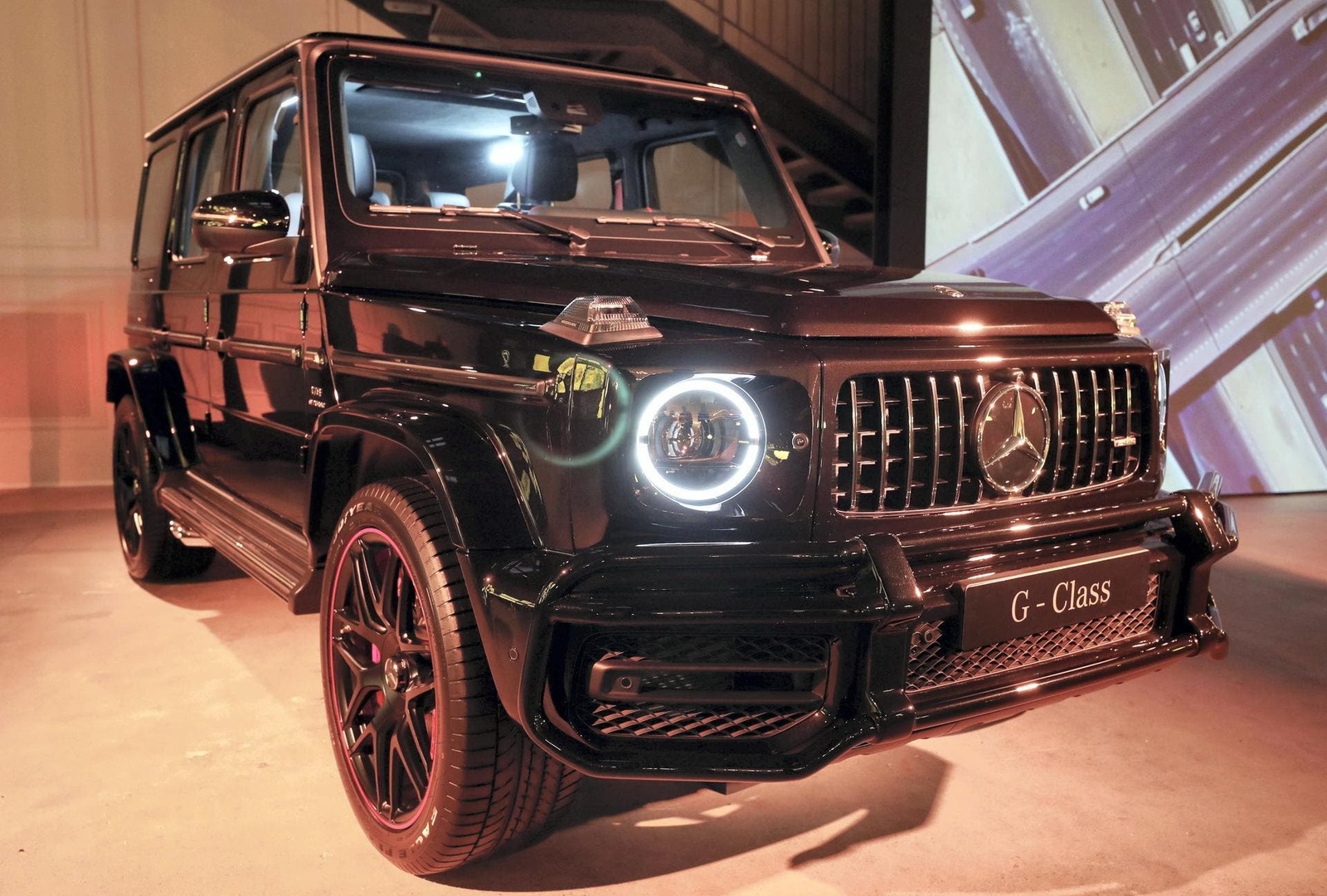 CW_0307_GClass_01.jpg
