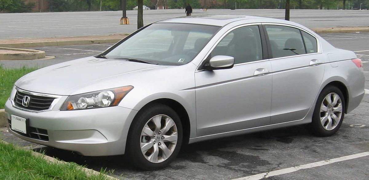 1200px-2008_Honda_Accord.jpg