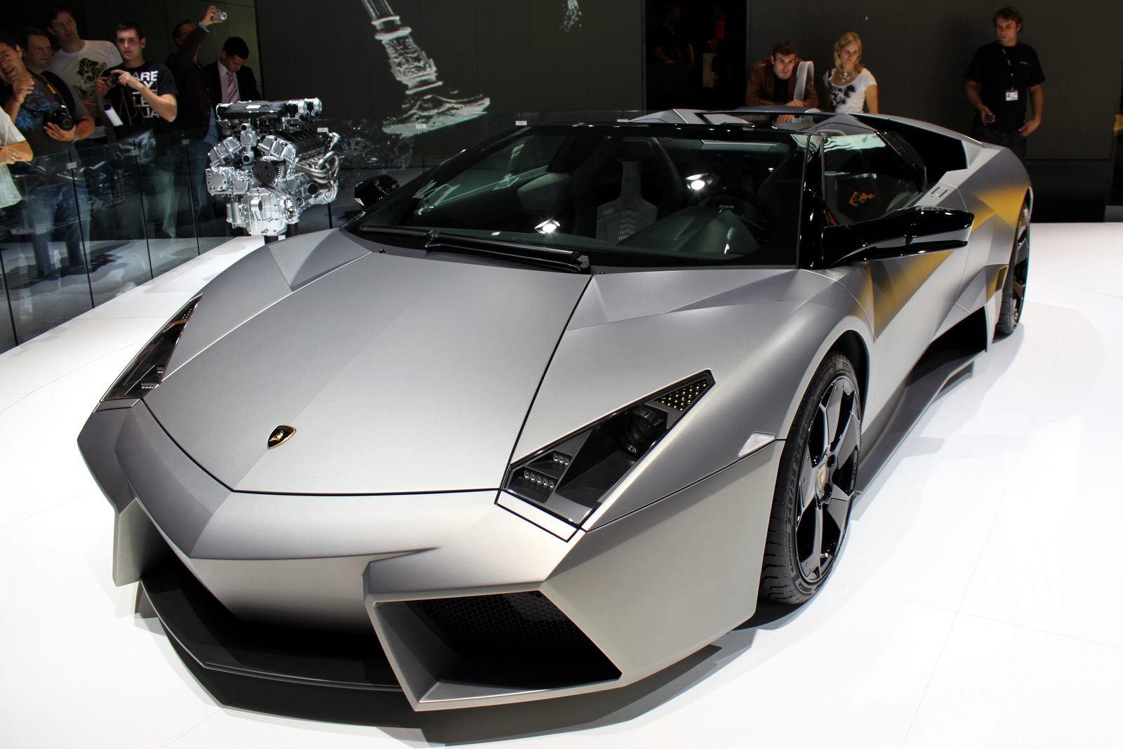 Lamborghini_Reventon_IAA_2009.jpg