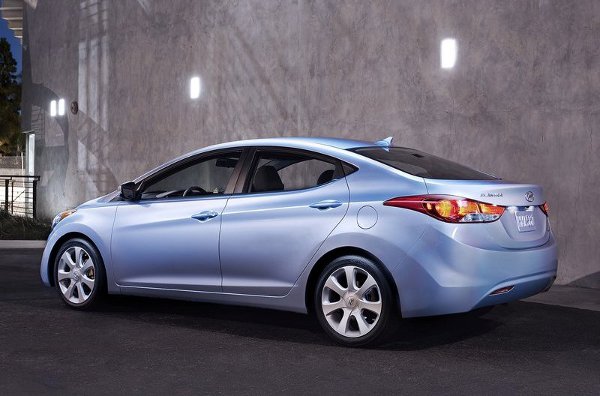 2012-Elantra-Outlook.jpg