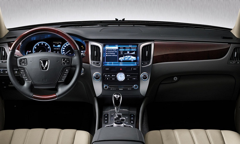 2014_Hyundai_Centennial_Interior.jpg