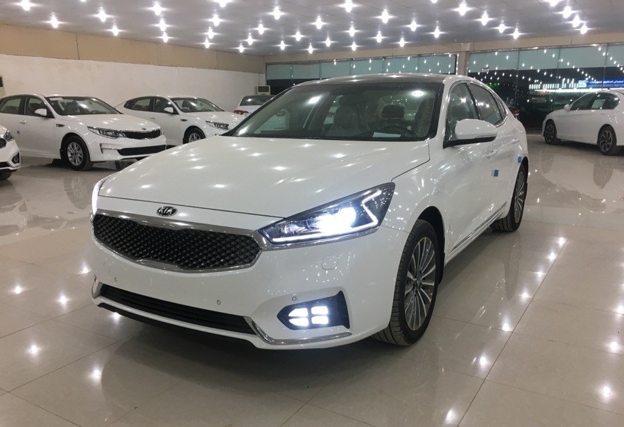 Kia-Cadenza-2017-Full.jpg