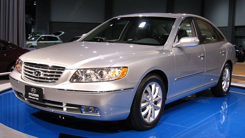 800px-2007-Hyundai-Azera-DC.jpg