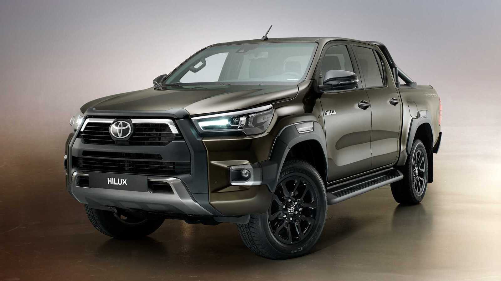 2021-Toyota-Hilux-7.jpg