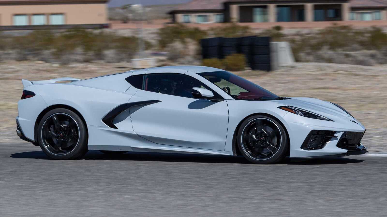 2020-chevrolet-corvette.jpg