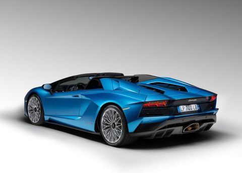 mobile_listing_main_2018_Lamborghini_Aventador_S_Roadster__2_.jpg