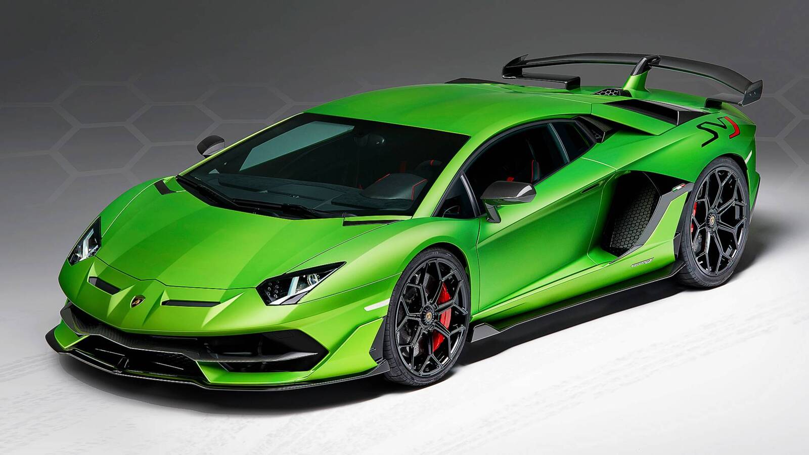 lamborghini-aventador-svj__1_.jpg