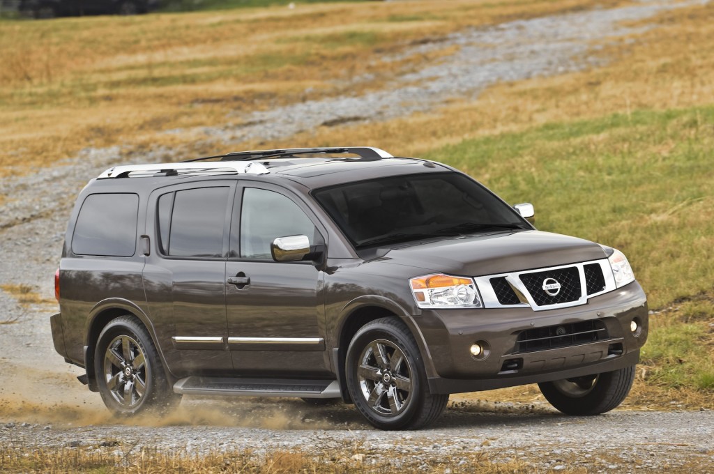 2014-nissan-armada_100440679_l.jpg