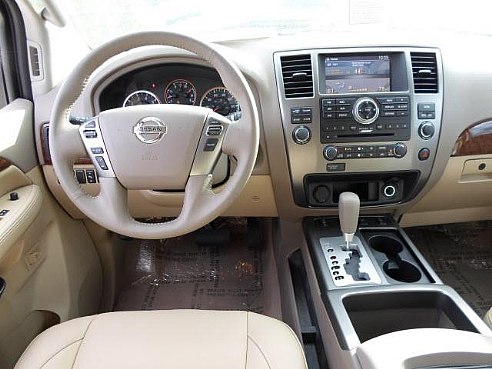 2014-nissan-armada-000-p2.jpg