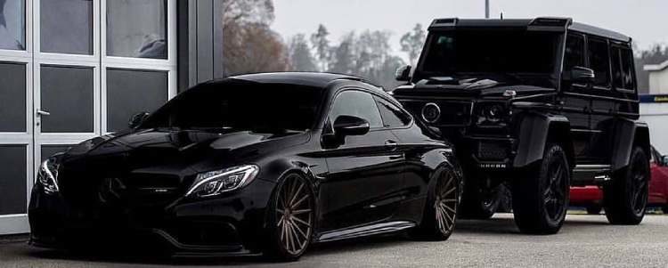 Mercedes-Benz-cars-in-black-5-750x301.jpg