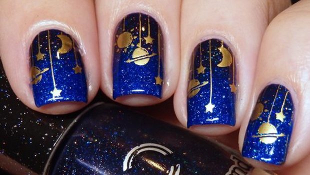 header_image_Blue-Nail-Polish-Designs-For-A-Frosty-Winter-AR-Fustany-Main-Image.png