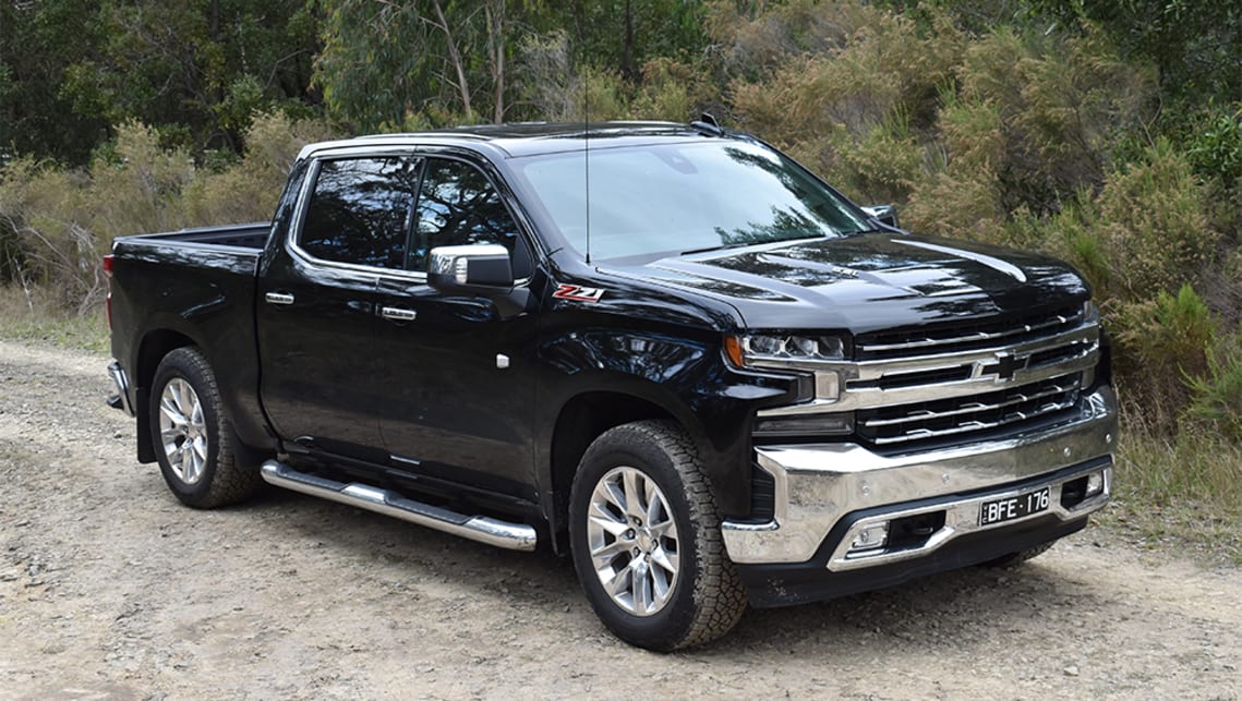 2020-chevrolet-Silverado-1500-ute-black-mark-oastler-1001x565-%281%29.jpg