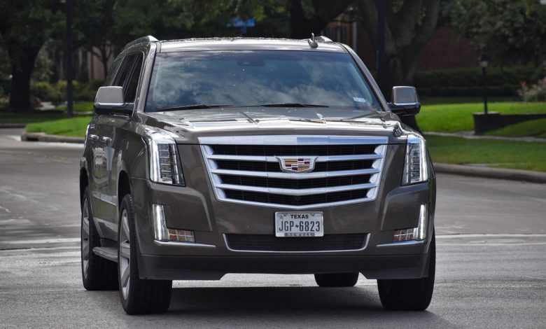 cadillac-escalade-5264975_1280-780x470.jpg