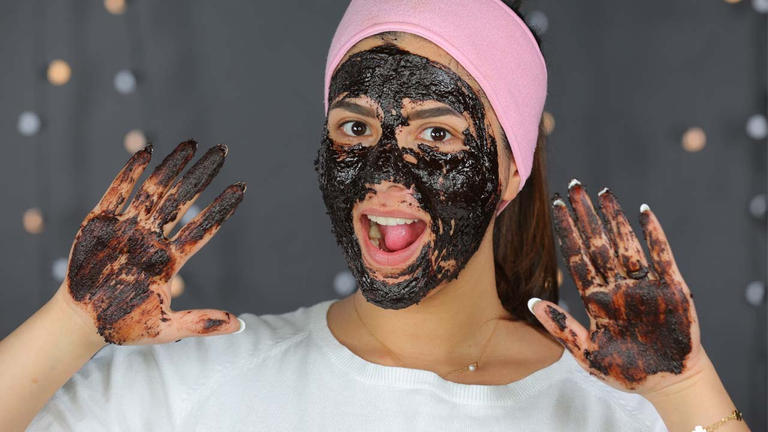 47-110324-coffee-mask-lightening-skin-recipes-useful-face-5.jpg