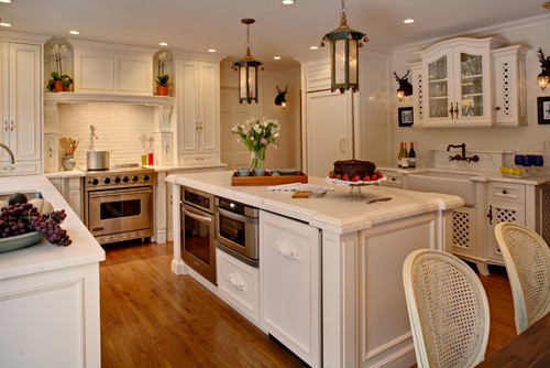 Perfect-White-American-Country-Kitchen-Sets-Decor.jpg