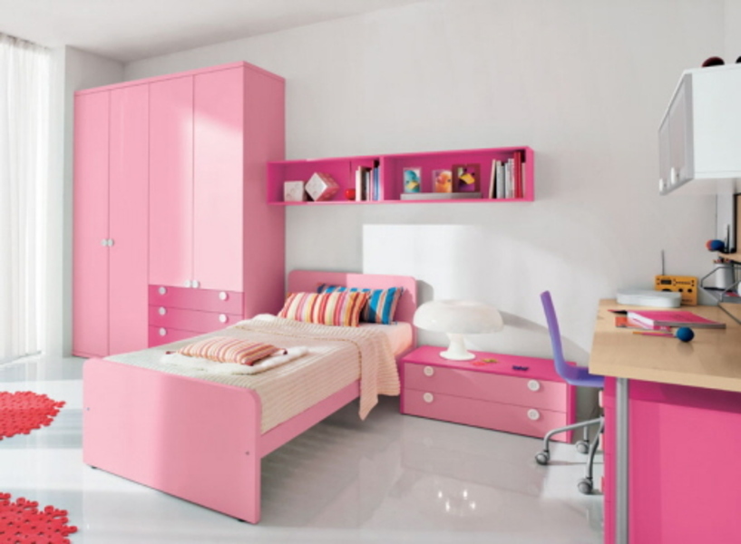 Pink_20girls_20bedroom_20furniture.jpg