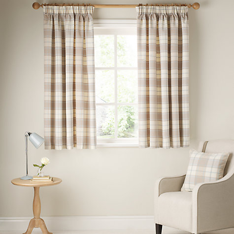 Short-curtains.jpg