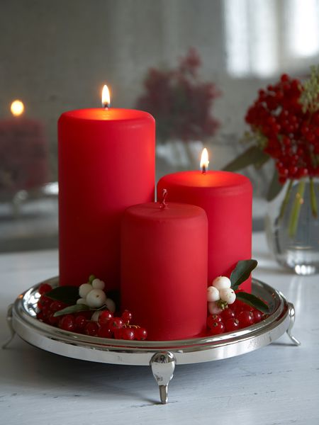 red-romantic-candles-photos.jpg