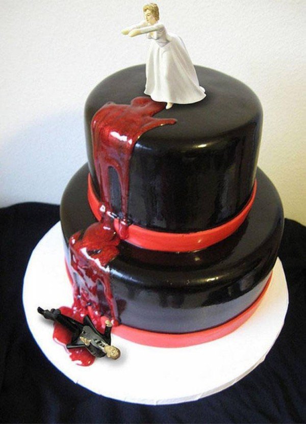 weird-bizarre-wedding-cakes-2.jpg