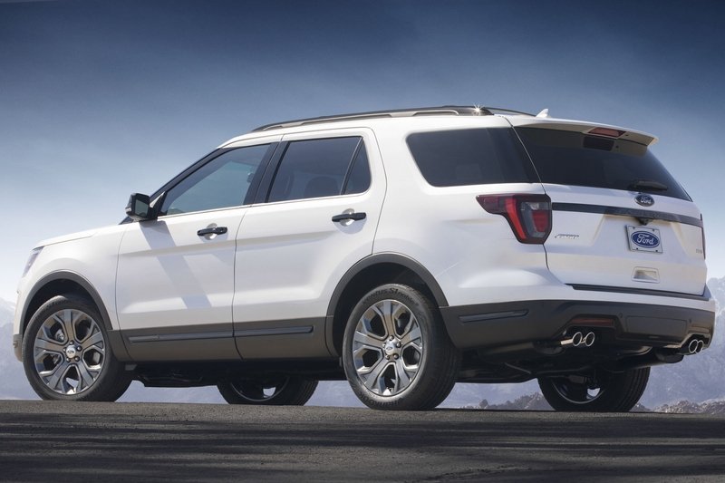 Side-2018-Ford-Explorer.jpg