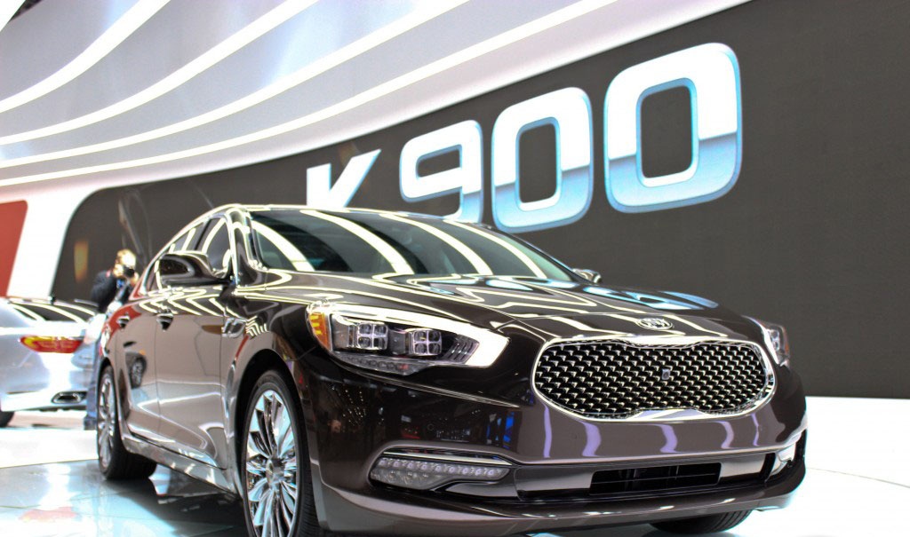 2015-kia-k900_100447364_l.jpg