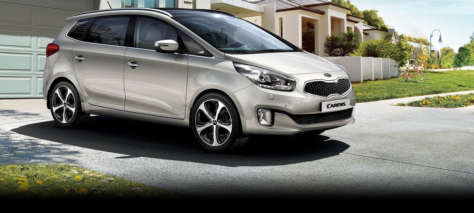 Kia-Carens-2016.jpg