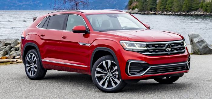 2021-vw-atlas-cross-sport-vs-touareg-1.jpg