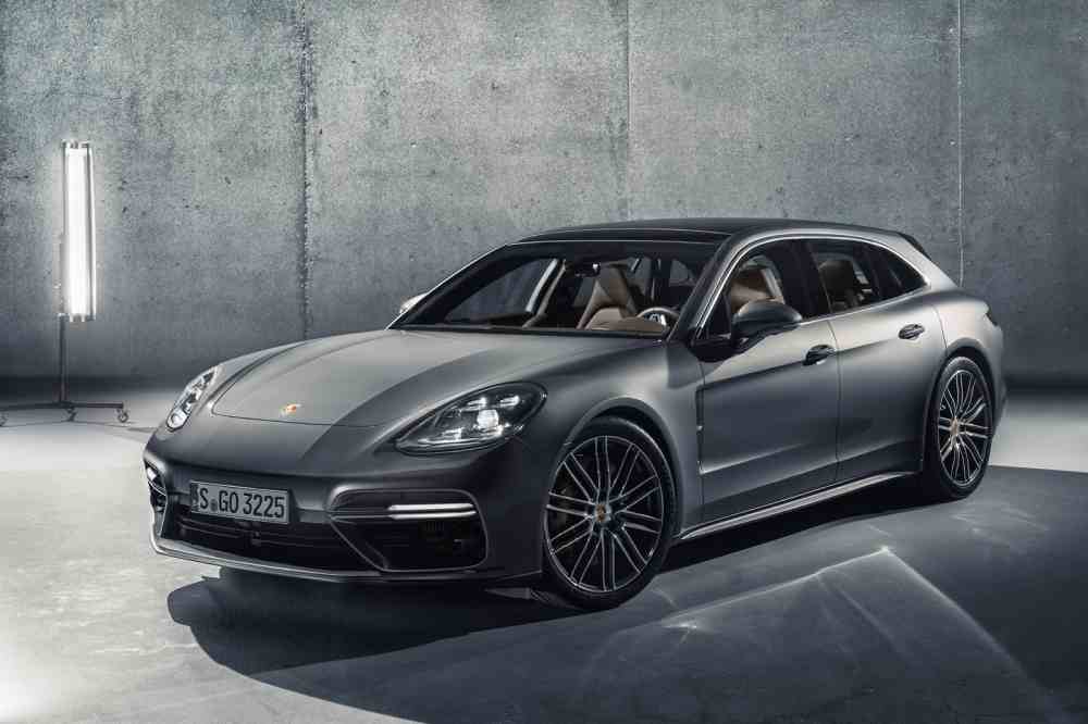 Porsche-Panamera-Sport-Turismo-2018.jpg