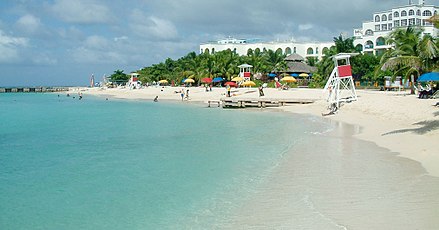 440px-Doctors-Cave-Beach.jpg